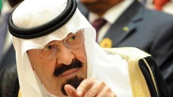 صحيفة أمريكية : الملك عبد الله مصاب بسرطان الرئة و الأطباء يتوقعون وفاته قبل نهاية 2014