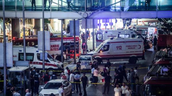 اعتداء إسطنبول "يحمل بصمات" تنظيم الدولة الإسلامية والسلطات تعقتل 13 مشتبها به