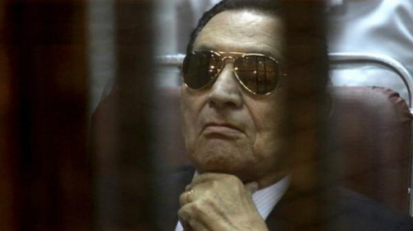 مصر تعلن الحداد العام ثلاثة ايام بعد وفاة الرئيس الأسبق حسني مبارك