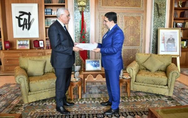 وزير العدل الجزائري يحل بالرباط مبعوثا للرئيس "تبون".. و"بوريطة" يستقبله بتعليمات ملكية