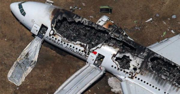 الجزائر: تحطم الطائرة في أم بواقي أحد أسوء الكوارث الجوية منذ سنوات