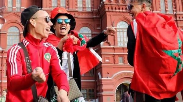 المغاربة يجتمعون بأشهر ساحة في موسكو ويوجهون رسالة قوية للأسود