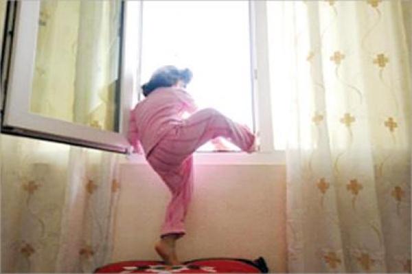 آخر مستجدات سقوط طفلة من شرفة منزلها بأكادير