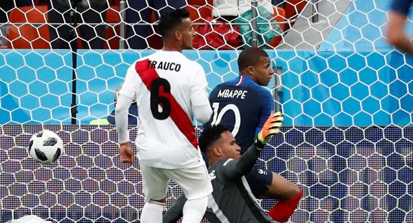 فرنسا تتفوق على البيرو وتتأهل إلى دور ثمن النهاية (فيديو)