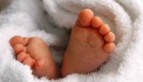 طفل يولد بعد وفاة والديه بأربع سنوات .. تفاصيل مثيرة