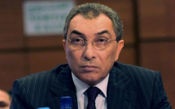 سعد حصار يفند المعلومات المنشورة عن اللجنة المكلفة بمراجعة الدستور