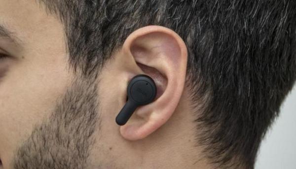 دراسة تحذر من مخاطر صحية ترتبط باستخدام سماعات الأذنين يوميا