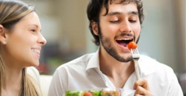 دراسة: الرجال النباتيون أقل خصوبة ممن يتناولون اللحوم