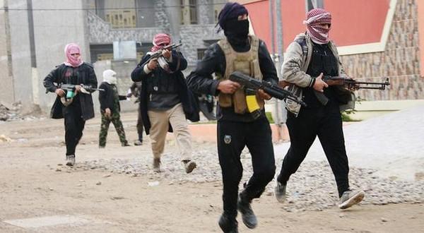 مقتل أكثر من 40 عنصرا من "داعش" في قصف جوي شمال العراق