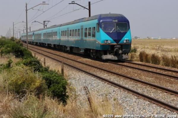 قطار يصدم 14 شخصا خلال عبور أحد الأودية بمقدونيا