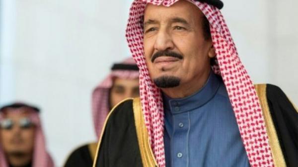 العاهل السعودي يطلب من الدول الأخرى عدم التدخل في شؤون بلاده