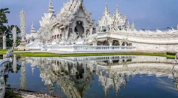 معبد تايلاندي شهير يبني مراحيض منفصلة لغير الصينيين