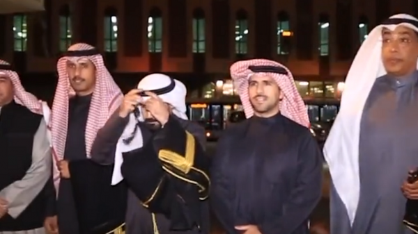 رئيس الوفد الكويتي ينسحب من افتتاح "خليجي 25" بالعراق غاضبا..والسبب! (فيديو)