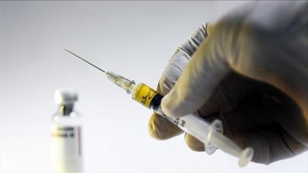 رسميا ... السلطات الأمريكية ترخص لمنح جميع البالغين جرعة ثالثة من اللقاح ضد "كورونا"