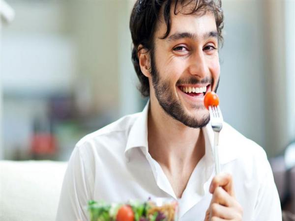 تعرف على 8 أطعمة لتحفيز التستوستيرون لدى الرجال