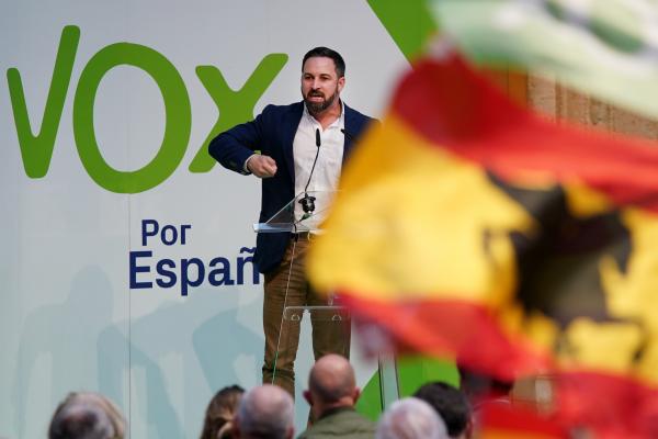 حزب إسباني متطرف يطالب بمنع "عملية مرحبا" وعدم منح التأشيرات للمغاربة!