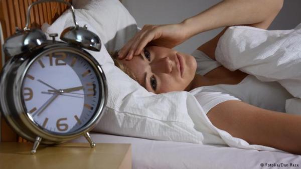 قلة النوم تزيد من مخاطر الإصابة بالسكري وأمراض القلب