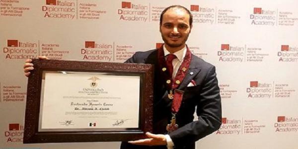 شاب مغربي يحصل على وسام رفيع بإيطاليا