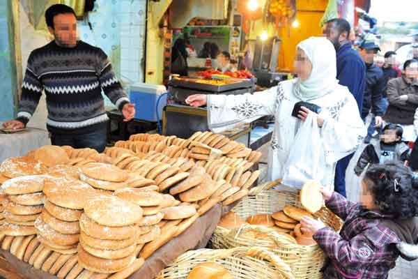 أرباب المخابز بالمغرب يدقون ناقوس الخطر بشأن أزمة الخبز
