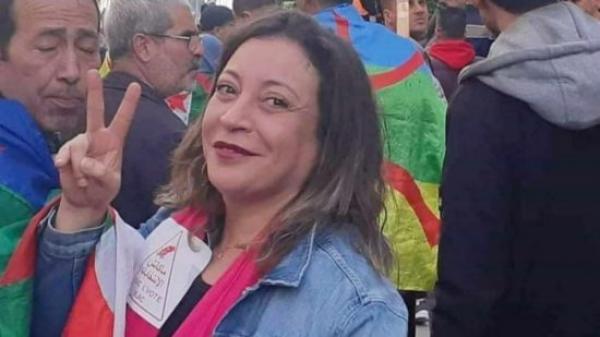 الحكم بالسجن على ناشطة جزائرية بتهمة الإساءة للرسول (ص)والاستهزاء بأحاديث نبوية