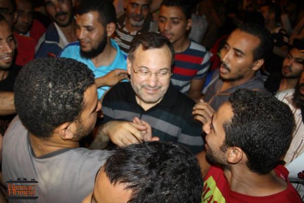 أحمد منصور: هناك تحريض لفض اعتصامات مؤيدي مرسي بالقوة أيا كانت النتائج 