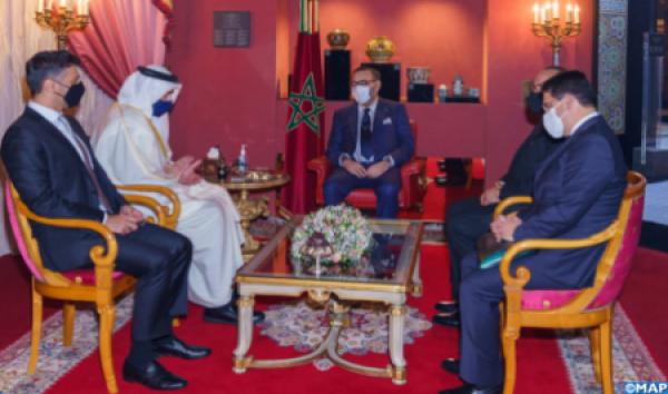 بحضور الهمة وبوريطة .. الملك محمد السادس يستقبل وزير الخارجية الإماراتي في قصره بفاس