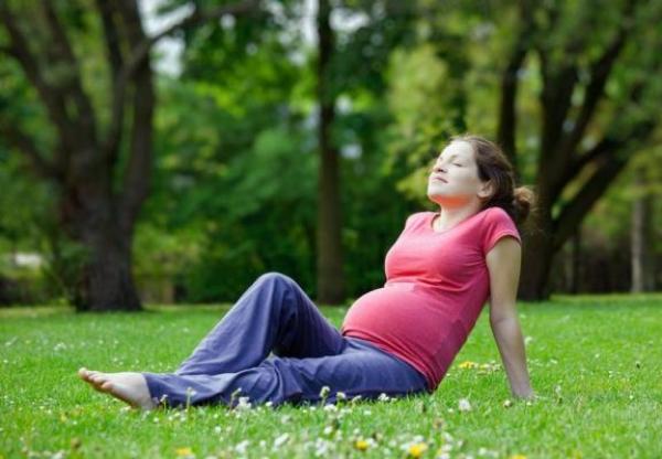 حمض الفوليك أثناء الحمل يقلل مخاطر إصابة الطفل بالتوحد