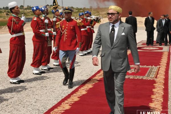 الملك ينهي زيارته للصحراء المغربية ويعود إلى الدار البيضاء لهذا السبب