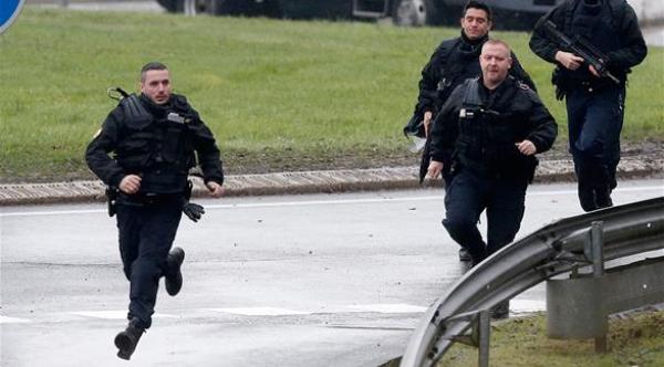 الشرطة الفرنسية تستجوب "إرهابياً" في الثامنة من عمره‎