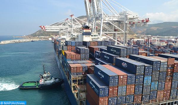 جمارك ميناء طنجة المتوسط تحبط عملية كبرى لتهريب الاقراص المهلوسة و الكوكايين