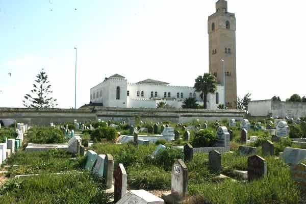 مقابر المغرب تضيق بموتاها 