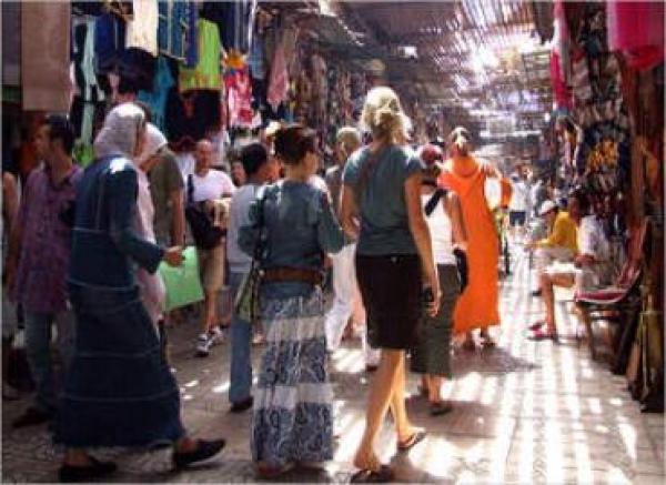 ارتياح كبير لدى السياح الأجانب ونوايا للعودة مجددا لزيارة المغرب