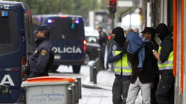 اعتقال مغربي في إسبانيا بتهمة الإشادة بالإرهاب