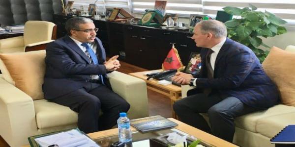 التحقيق مع مسؤول أمريكي أنفق 40 مليونا في زيارة للمغرب