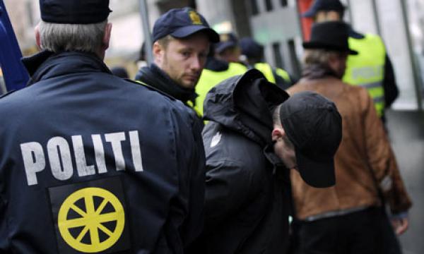 الشرطة الدنماركية توقف شخصا يعتقد انه شريك منفذ اعتداءات كوبنهاغن