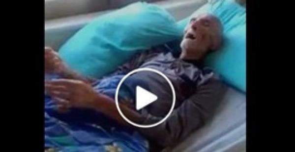 مريض في غيبوبة يتوضأ كلما أتى وقت الصلاة (فيديو)