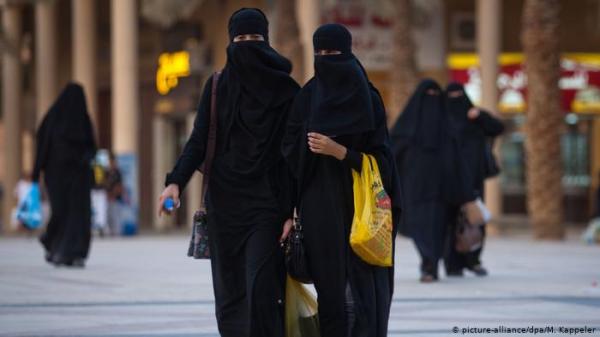 السعودية تفتح باب التجنيد للنساء