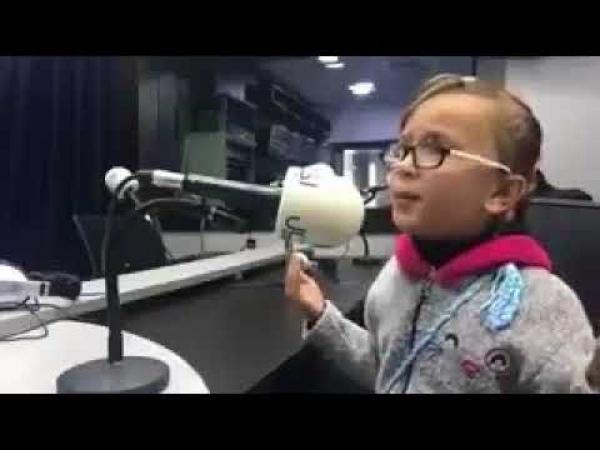 طفلة تشعل مواقع التواصل الإجتماعي بقصيدة عن القدس وتحصد ملايين المشاهدات(فيديو)
