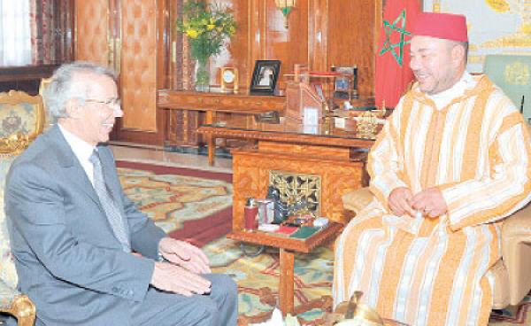 مستشار ملكي: المغرب يسير نحو الملكية البرلمانية ولكن ..!