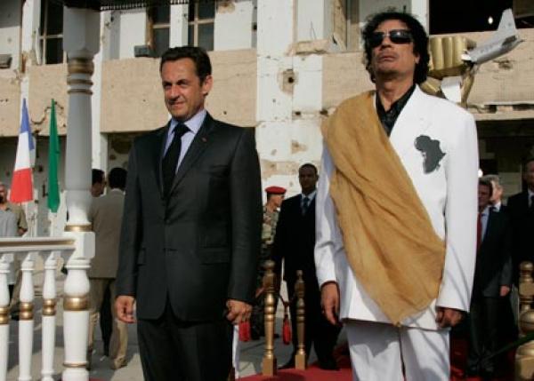 شعبية “ساركوزي” ترتفع بعد “اطاحته” بـالقذافي	