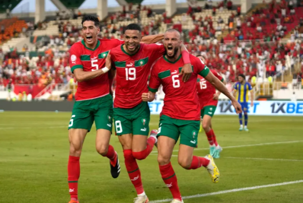المنتخب المغربي يضمن التأهل إلى ثمن نهائي كأس إفريقيا