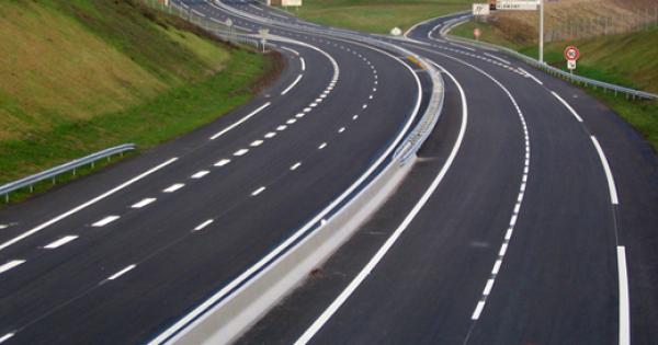 افتتاح مشروع طريق آسفي السيار في خبر كان بعدما كلف 400 مليار سنتيم