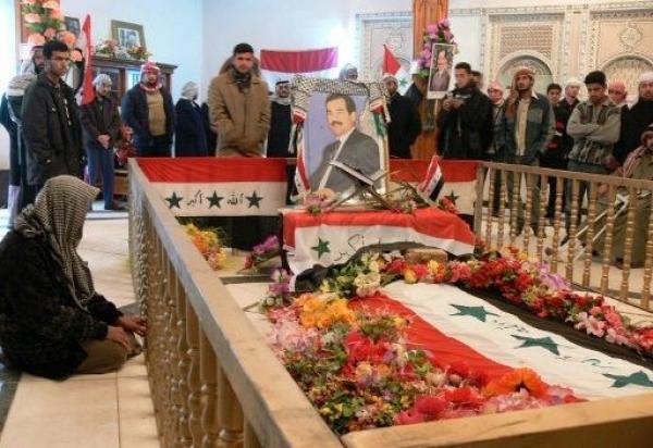 ميليشيات شيعية تحرقُ قبرَ الرئيس الراحل صدام حسين