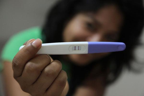 هل يمكن أن يعطي اختبار الحمل نتائج خاطئة؟