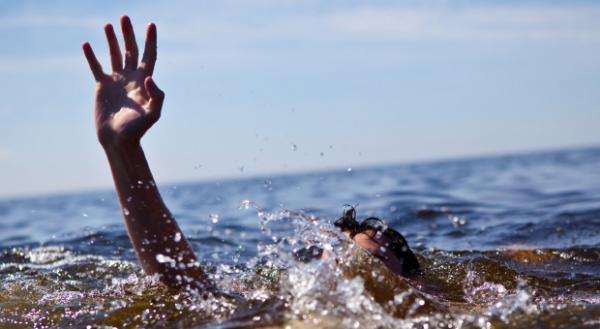 في أول أيام العيد .. وفاة ثلاثة أطفال غرقا بأحد شواطئ مدينة طنجة