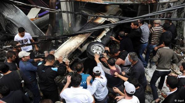 قتلى وجرحى في انفجار بحافلة تقل زوارا شيعة وسط دمشق