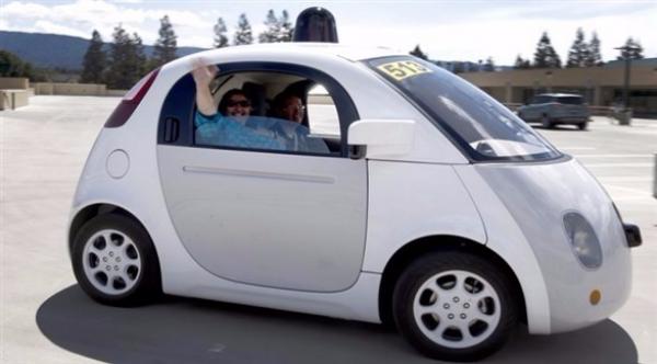 غوغل تختبر سياراتها الذاتية القيادة مع ركاب فعليين