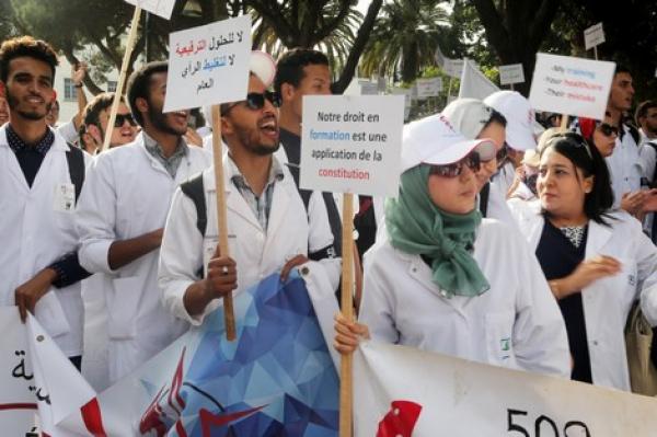 في تصعيد جديد: الأطباء العموميون يقاطعون "الفحوصات" ويستعدون لهجرة جماعية