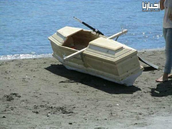 أفضل صورة تعبيرية عن قوارب الموت