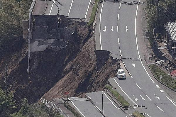 41 قتيلا إثر سلسلة الهزات الأرضية التي ضربت جنوب غرب اليابان منذ الخميس الماضي